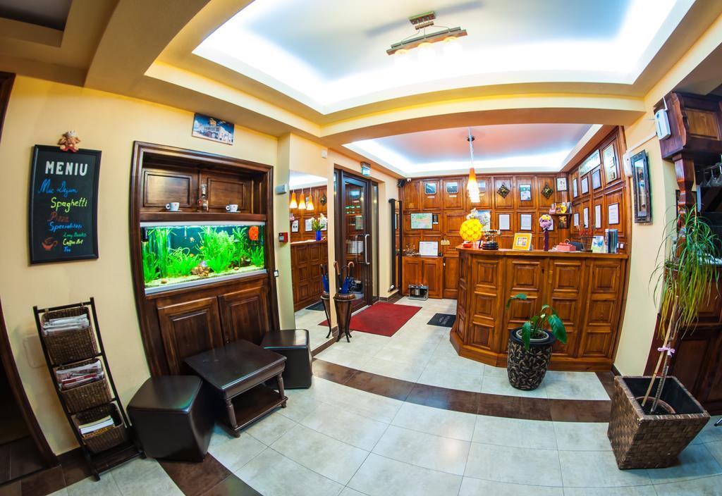 Carpatic Hotel Предеал Екстериор снимка