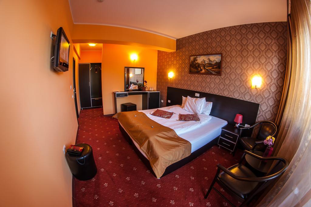Carpatic Hotel Предеал Екстериор снимка